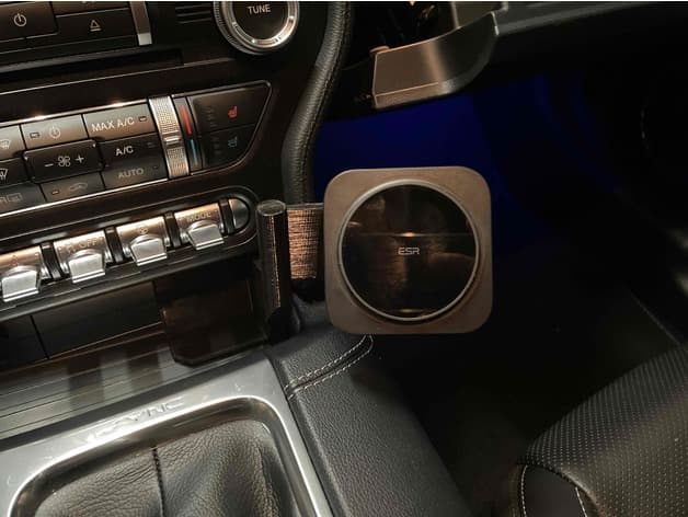 Ford Mustang (Gen 6) ESR Magsafe Holder iPhone (Mini) - image 5 of 5