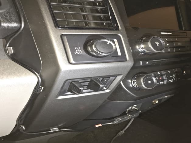 Garmin GPS mount for 2017 Ford Super Duty - image 4 of 6