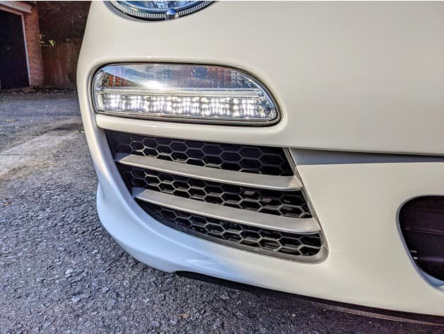 Porsche 911 997 Mesh Grill Clip - image 3 of 3