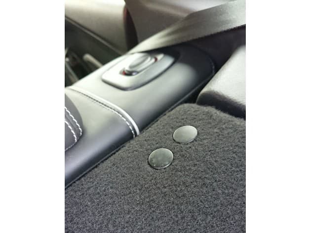 Parcel shelf hinge Ford Focus Fiesta MK3 III - image 1 of 3