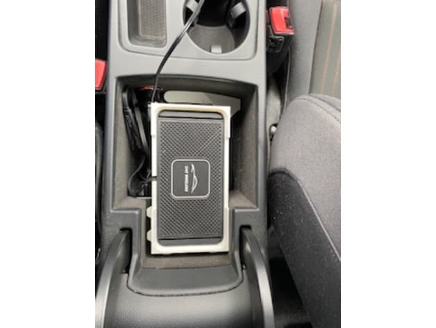 Audi A4 B8 Mount for inductiv Charger - image 3 of 4