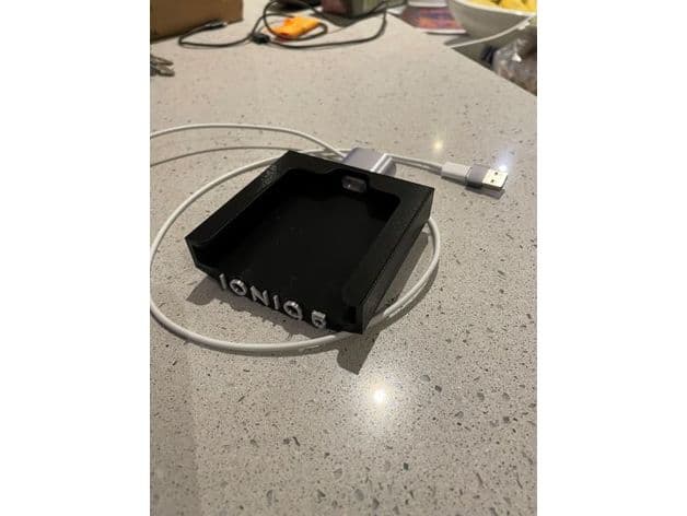 IONIQ 5 phone holder for projection - image