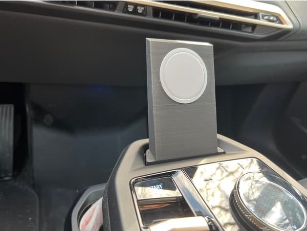 BMW iX - iPhone MagSafe Mount - image 6 of 6
