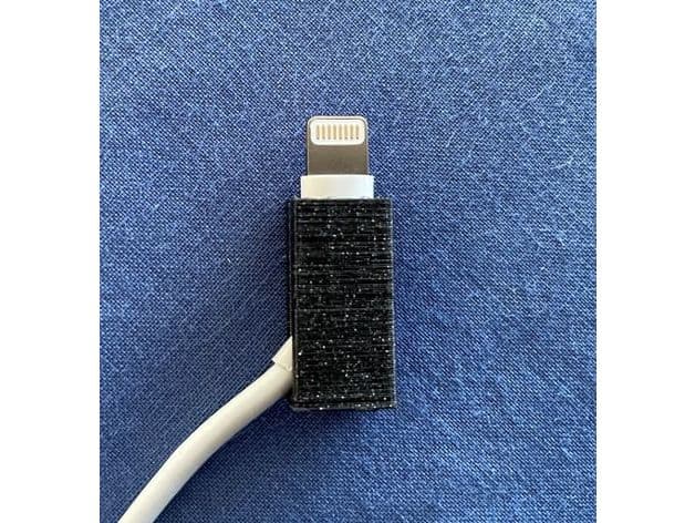 Tesla Model 3 lightning cable adapter - image 4 of 6