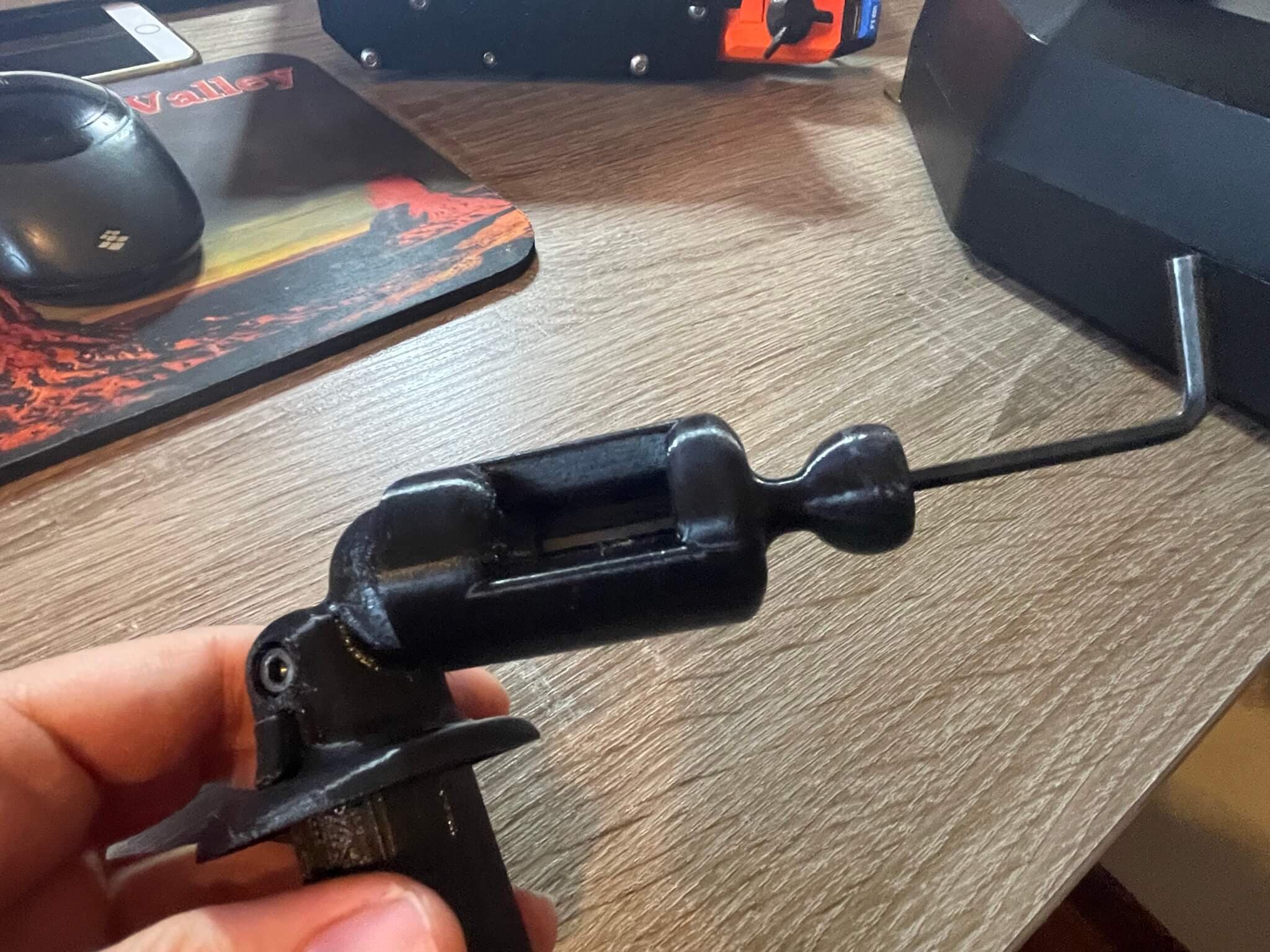Fiat / Alpha Romeo Phone Mount for GPS plug - Ark rework - image 2 of 5