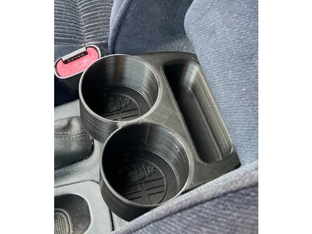Photo of Alfa Romeo 156 - Drink holder