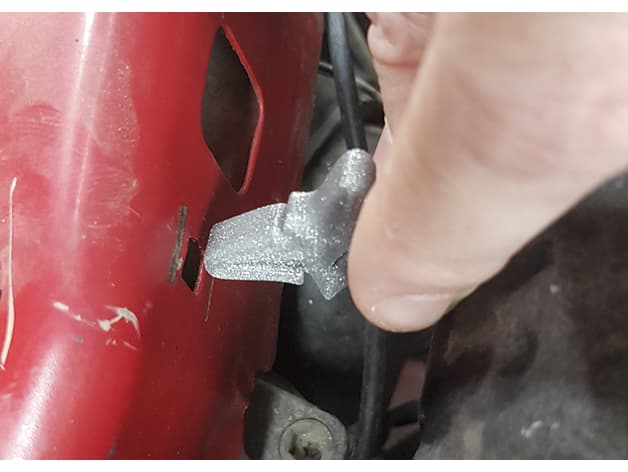 Ford bonnet prop clip for 7x7 mm hole (fits ford puma and more) - image 2 of 3
