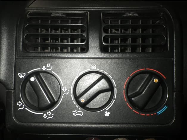 Peugeot 205 heater dial knob - image 2 of 6