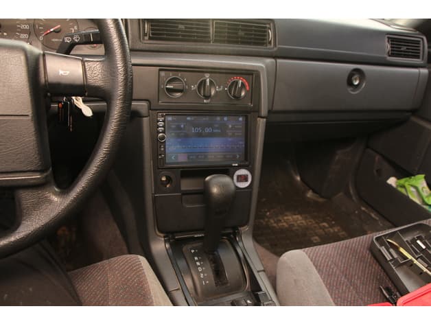 Volvo 940 2 DIN radio frame for radio 7018B - image 6 of 6
