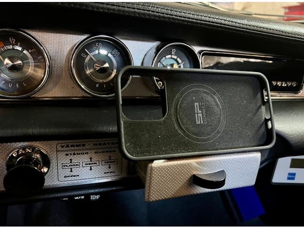 Volvo P1800 ashtray cellphone holder for SP connect - image 4 of 6