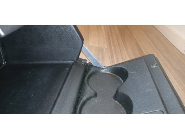 Golf III glove box hinge hooks support - image 5 of 5