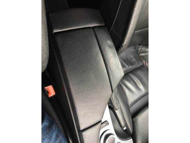 BMW E61 E60 Centerconsole catch repair - image 5 of 5