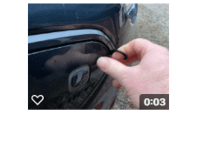 Kia e-Niro EV Charging door handle - image 2 of 3
