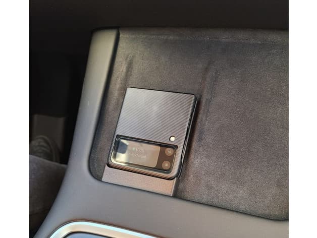 Tesla Model Y charging spacer for Samsung Galaxy Z Flip3 - image