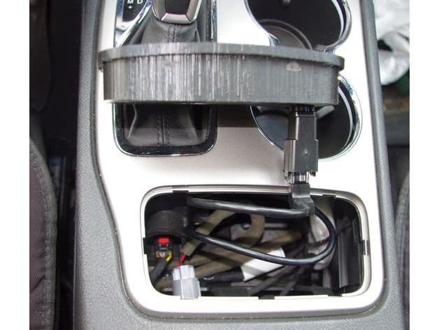 Jeep Grand Cherokee (WK2) Console bin with Redarc trailer brake fitting - image 3 of 4