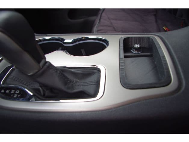 Jeep Grand Cherokee (WK2) Console bin with Redarc trailer brake fitting - image 4 of 4