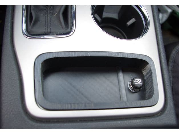 Jeep Grand Cherokee (WK2) Console bin with Redarc trailer brake fitting - image 2 of 4