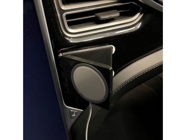 Tesla MagSafe Mount - image 2 of 3