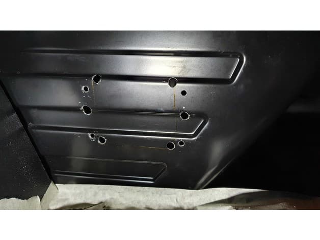 Drilling template for VW T6 inverter power outlet - image 2 of 5