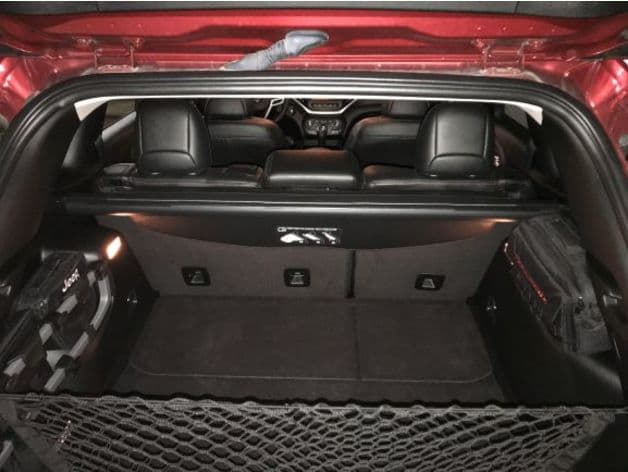 Jeep Cherokee KL Cargo Management System Right - image 4 of 6