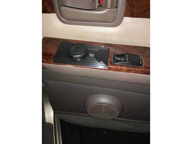 Photo of USB 2nd Row Ashtray 80 Series Land Cruiser/Lexus LX450