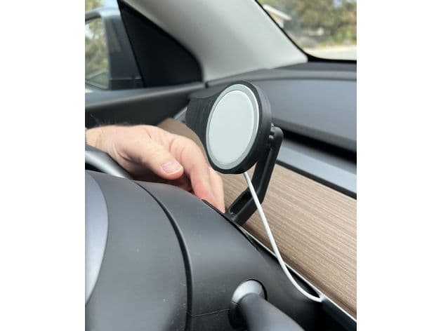 Tesla Model 3/Y MagSafe Mount Behind Steering Wheel - image 4 of 4