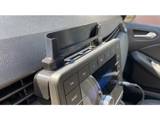 Renault Clio 5 base cell phone holder with holder for iPhone 6/7 | Renault Clio 5 Basis Handy mit Halterung für iPhone 6/7 - image 4 of 6