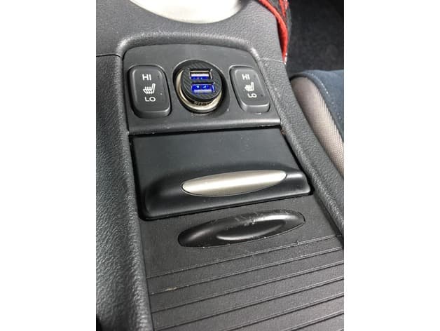 Photo of Honda Civic 2006 Coin holder fit in the ashtray