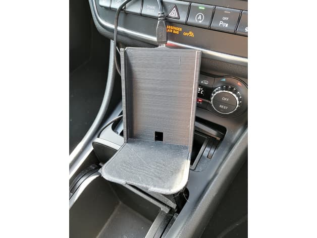 Photo of Mercedes GLA/CLA Mobile holder