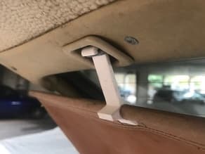 Mercedes W123 300 TD / TE Cargo Cover Tailgate Clips - image
