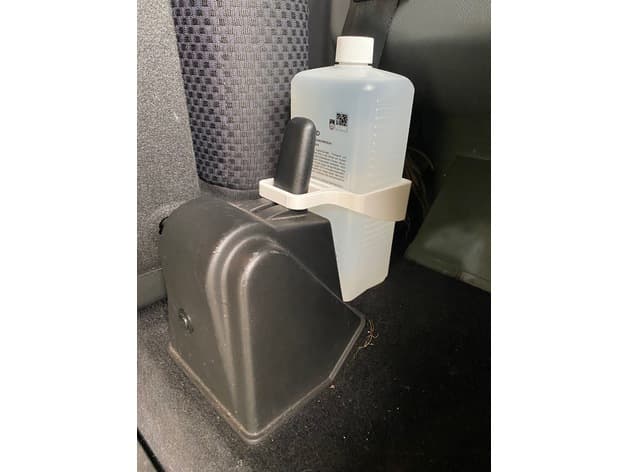Photo of Desinfektion use/store in a Land Rover Defender