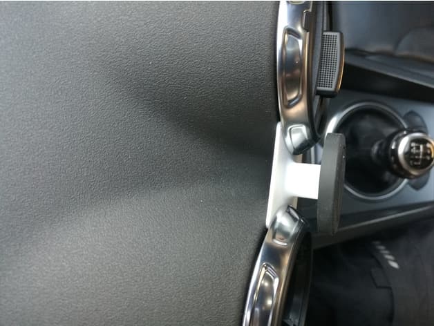 Photo of Audi TT Smartphone Holder