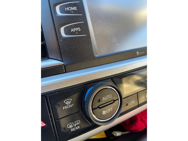 Toyota Highlander climate knob ring for better grip - image