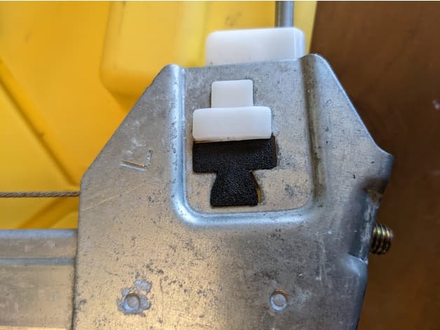 Miata Window Regulator Clip - image