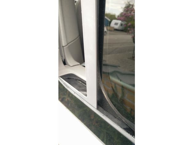 Mini mosquito net for VW California - image