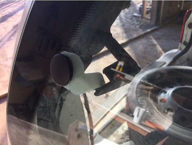 Ford Windstar vent arm (rear window part) - image