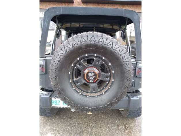 Jeep hulk hubcap - image