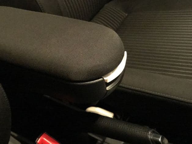 Volkswagen armrest clip Polo 2012 - image