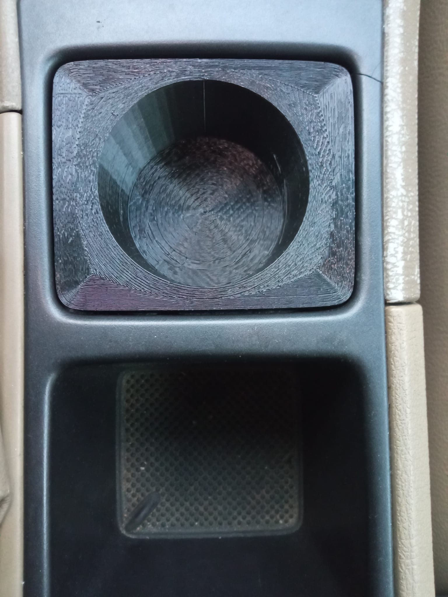 Photo of Volvo V70 S60 ashtray cup holder