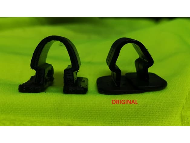 Photo of clip hood (clip bajo capó) Skoda Yeti VW Tiguan and others