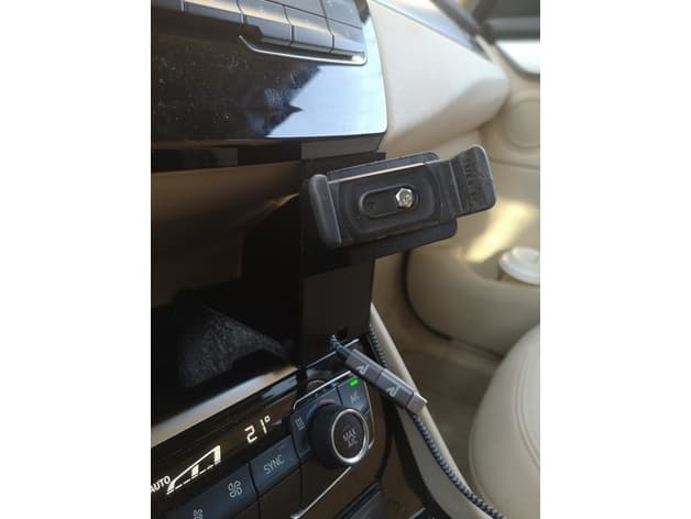 Smartphone Support for BMW Active Tourer - image