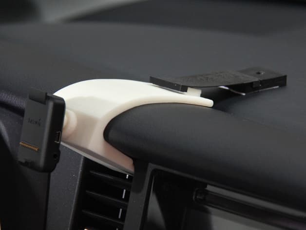 GPS dash mount for 2015 Toyota Sienna - image