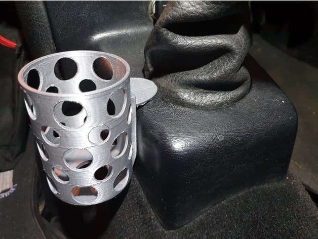 Triumph TR6 cup holder - image
