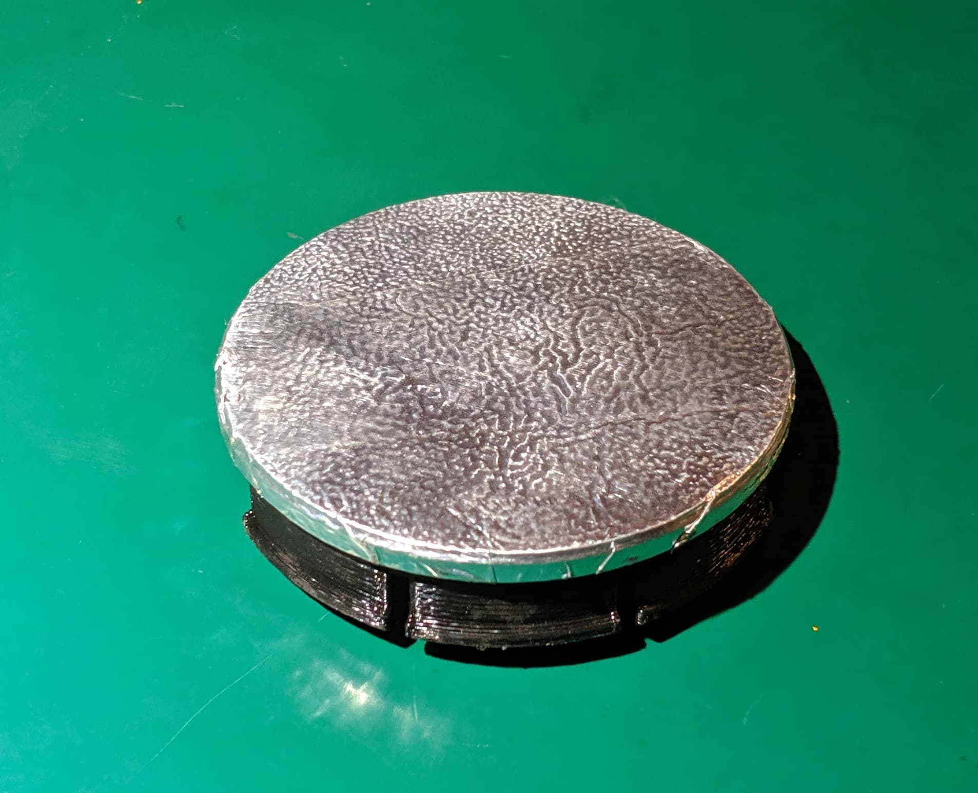Peugeot 208 wheel cap - image