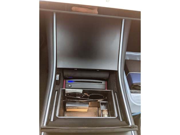 Tesla Model 3 CD player mount - image