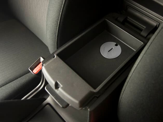 Mazda3 Console Cable Plug Cap Replacement - image