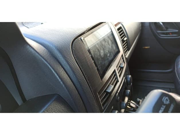 Jeep Grand Cherokee WJ/WG 2 DIN radio frame to cut - image