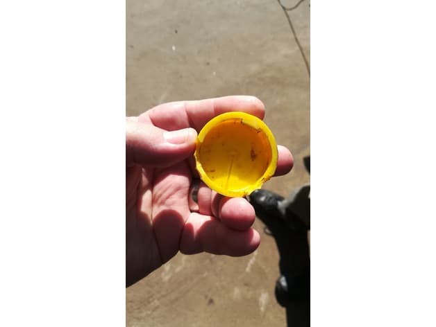 Jeep brake fluid reservoir cap - image