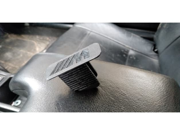 E46 steering wheel hole cap - image