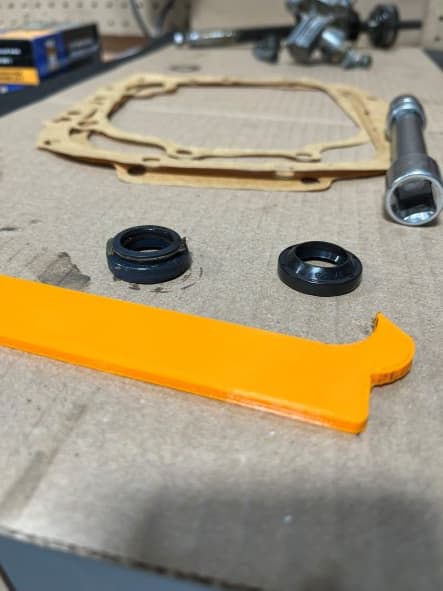 Photo of VW681 Seal puller tool volkswagen VW T3